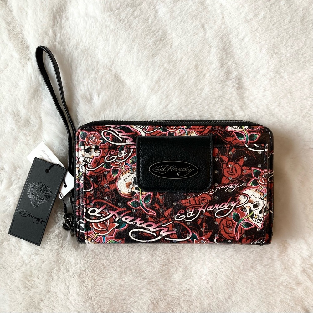 NWT Ed Hardy Skull and Rose Black Large Wristlet Wallet